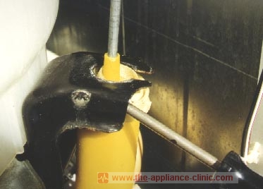 Remove suspension cylinder